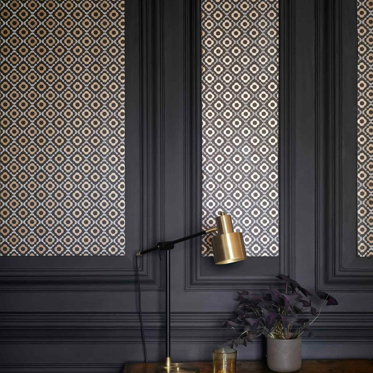 Quatrefoil - Kohl by Paint & Paper Library - luxury wallpaper