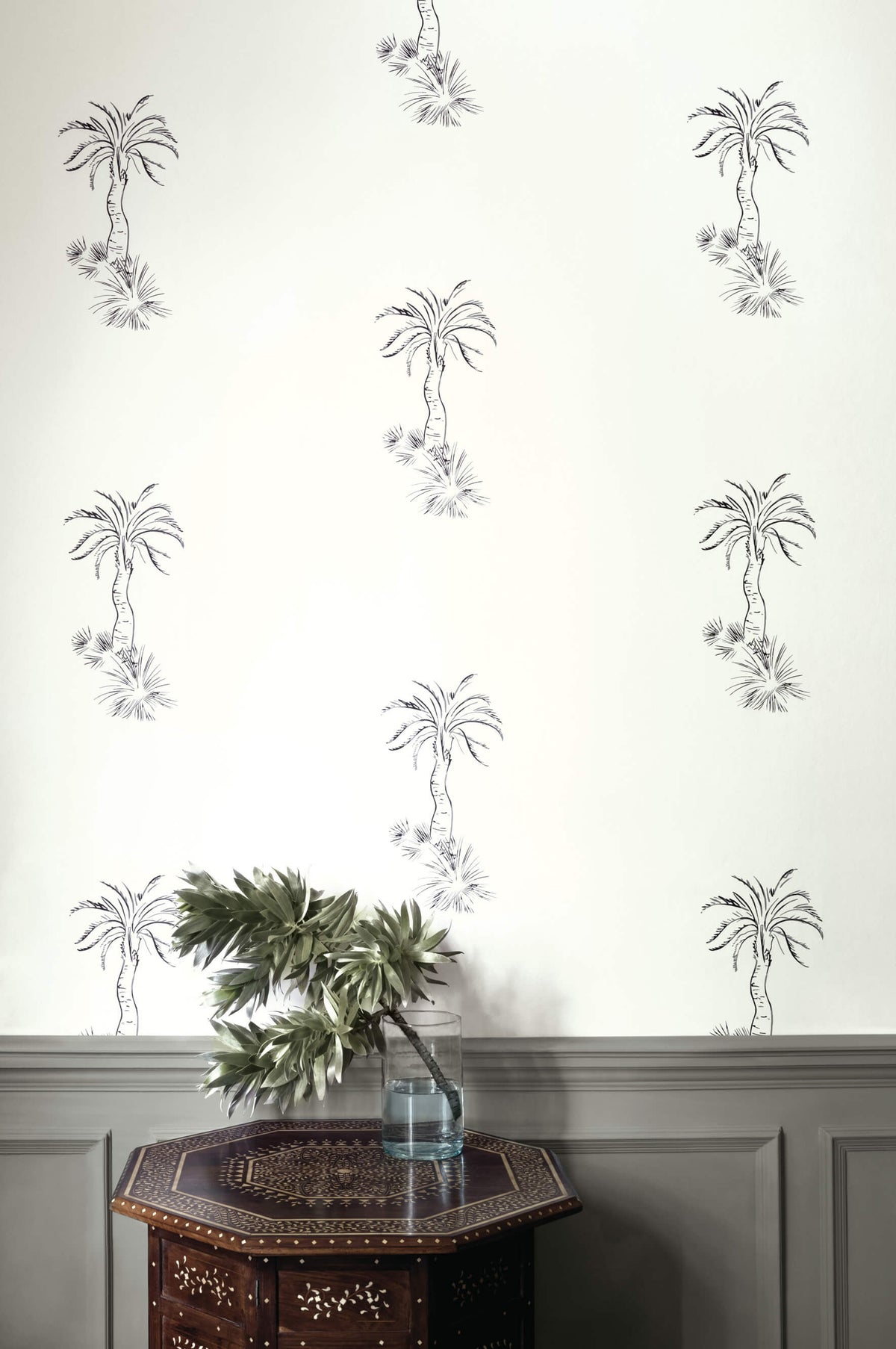 Lighthouse Palm - Pentle by Paint & Paper Library - luxury wallpaper