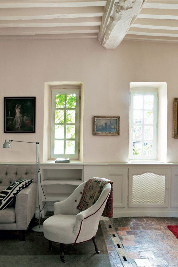 Sitting room with walls painted in Farrow & Ball Dimity