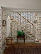 Sweet Pea 6703 wallpaper by Farrow & Ball in a room setting