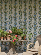 Sweet Pea 6704 wallpaper by Farrow & Ball in a room setting