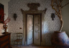 Vine Leaf 6802 wallpaper by Farrow & Ball in a room setting