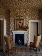 Vine Leaf 6805 wallpaper by Farrow & Ball in a room setting