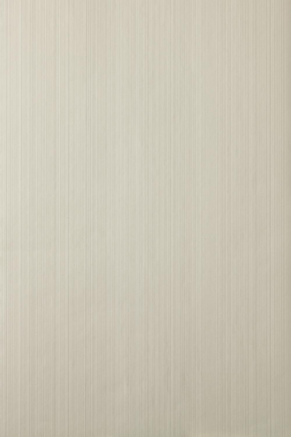 Drag 611 by Farrow & Ball - luxury paint & wallpaper