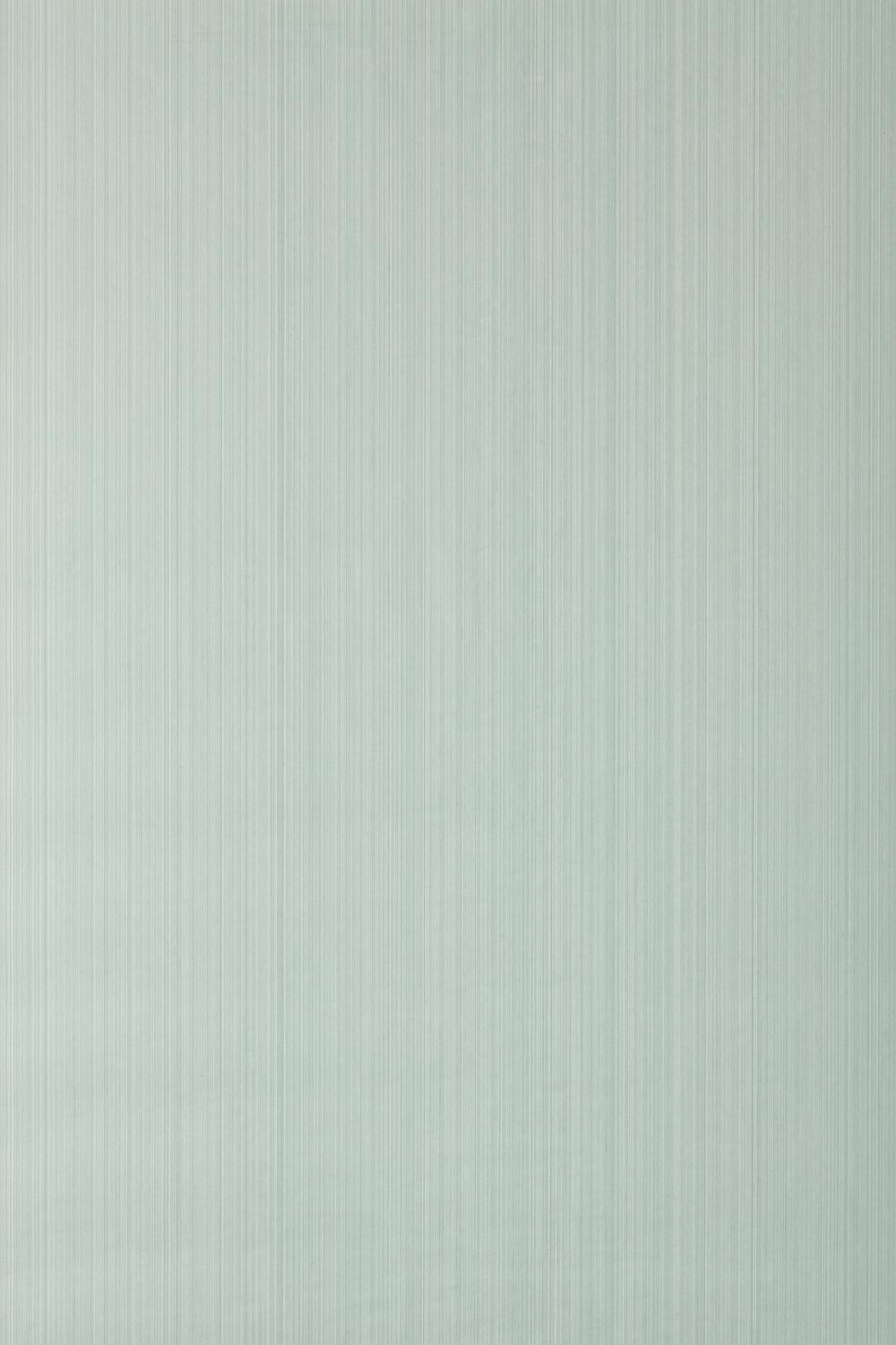 Drag 658 by Farrow & Ball - luxury paint & wallpaper