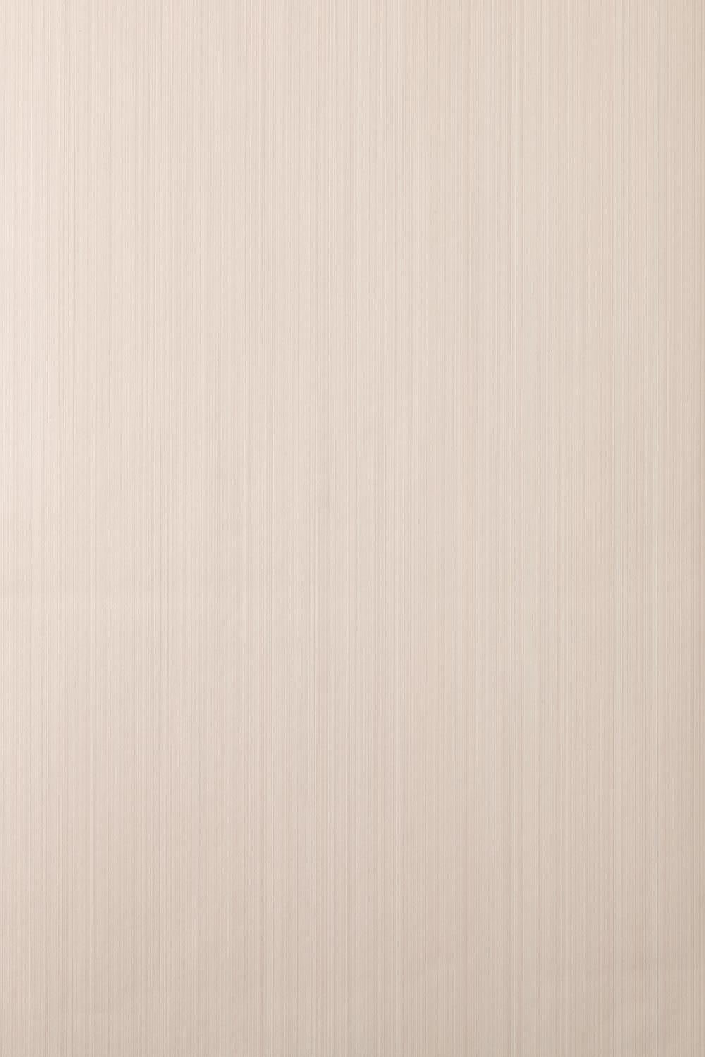 Drag 621 by Farrow & Ball - luxury paint & wallpaper